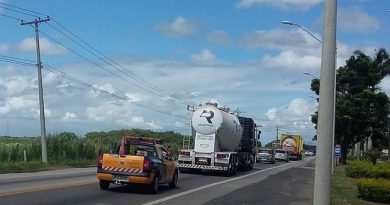 BR-101, em Campos, tem lentidão no trânsito por conta do movimento do feriado BR-101, em Campos, tem lentidão no trânsito por conta do movimento do feriado