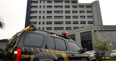PF cumpre oito mandados de busca e apreensão; Kassab é um dos alvos PF cumpre oito mandados de busca e apreensão; Kassab é um dos alvos
