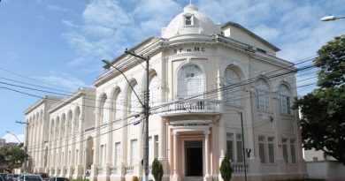 Faculdade de Medicina perde ação para o SBT Faculdade de Medicina perde ação para o SBT