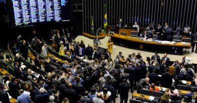 Criminalização da política parece estar com os dias contados Criminalização da política parece estar com os dias contados