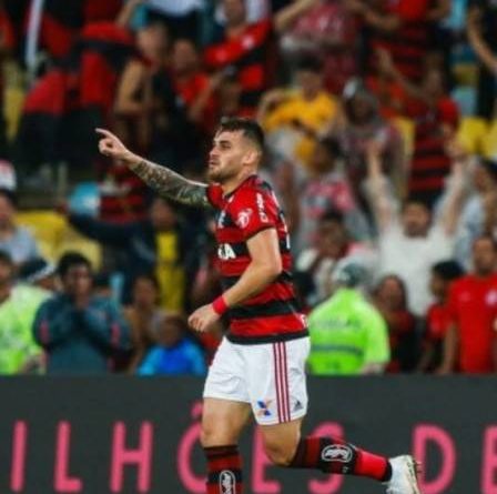 xfelipe vizeu 333.jpg.pagespeed.ic .WDrXg19h0Z