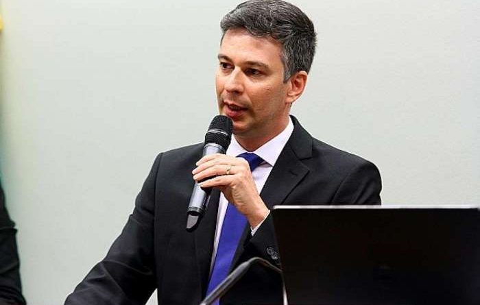 1 promotor frederico ceroy 7812456