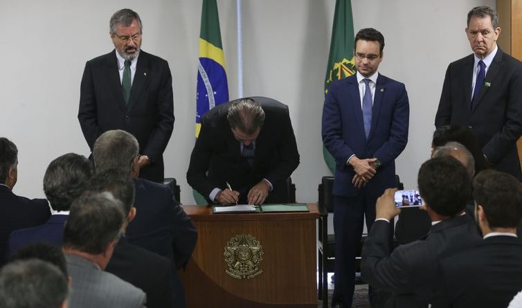 edit antcrz abr 2409185307