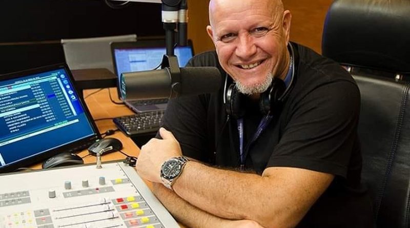 04radio