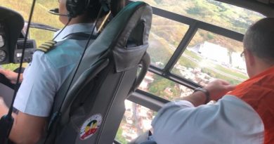 Governador Witzel visita áreas atingidas pelas chuvas no Sul Fluminense Governador Witzel visita áreas atingidas pelas chuvas no Sul Fluminense
