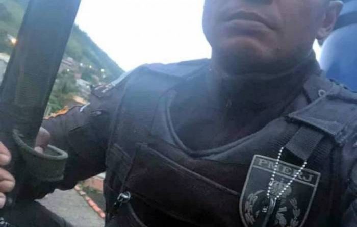 1 ricardo 15637179