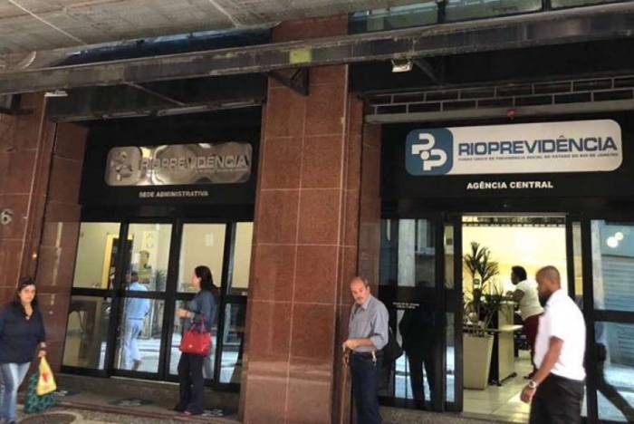Rioprevidência inicia recenseamento obrigatório para pensionistas do Estado Rioprevidência inicia recenseamento obrigatório para pensionistas do Estado