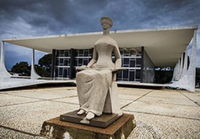 Recreio e intervalo entre aulas integram jornada de trabalho de professores, decide STF