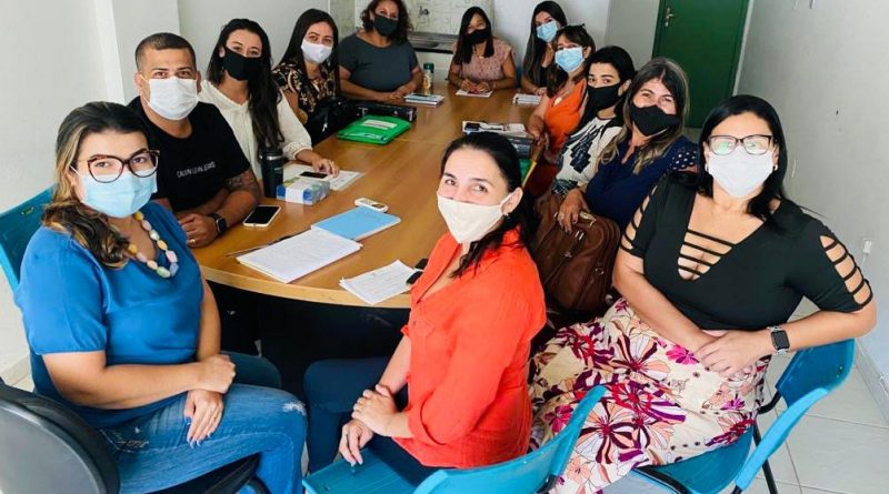 Reuniao avalia servicos e planeja metas para a area social Divulgacao e1614799837355