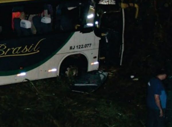 acidente com onibus em italva 1 439x360 1
