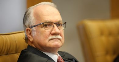 Fachin defende contenção do Judiciário e diz que STF não pode invadir ‘seara do legislador’