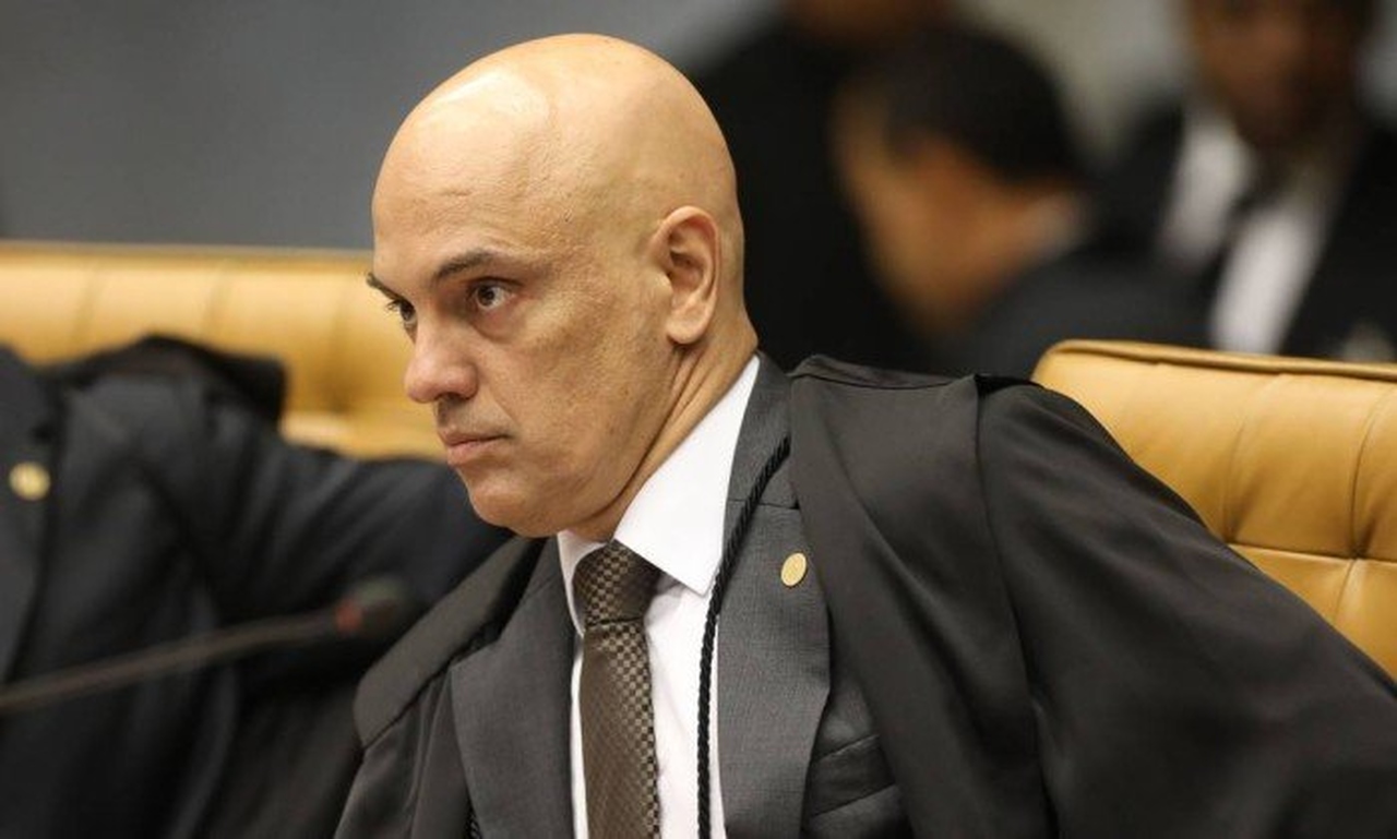 Alexandre de Moraes manda PGR se manifestar sobre operação policial no Rio