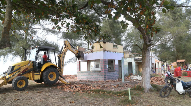 8da476f72f06a276b1f930cdb28c21f1 XL Easy Resize.com