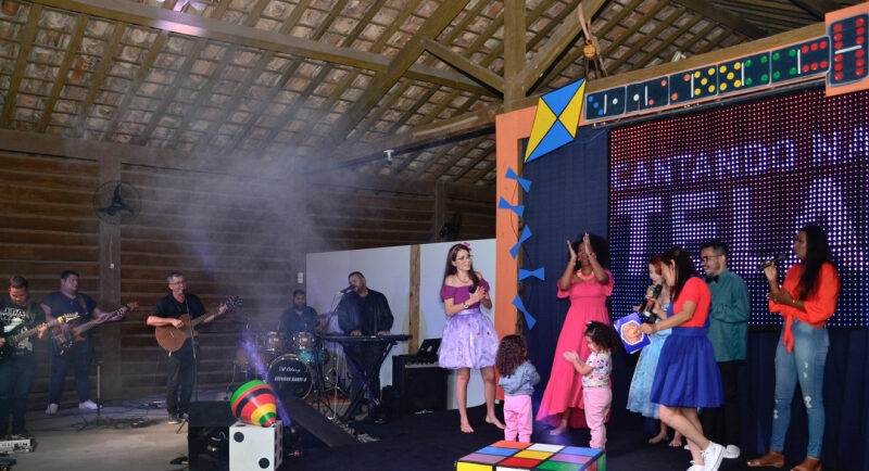 4e0d2946bafc44e656cf2886c0b75bb2 XL