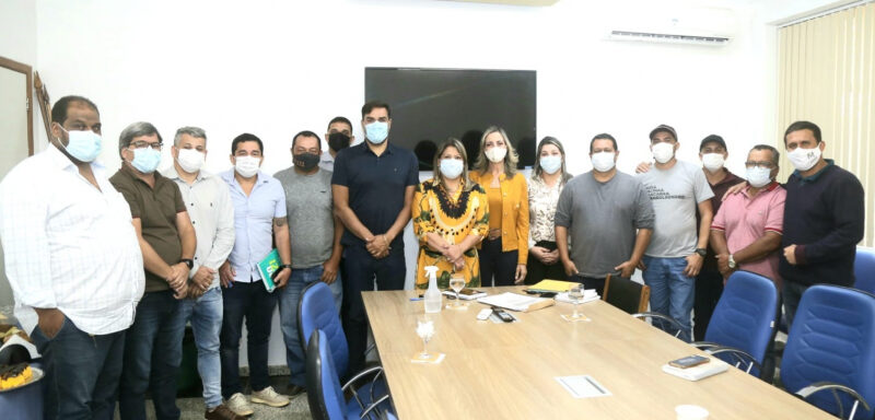 e9432fccf28a953514f077b86e5e657a XL