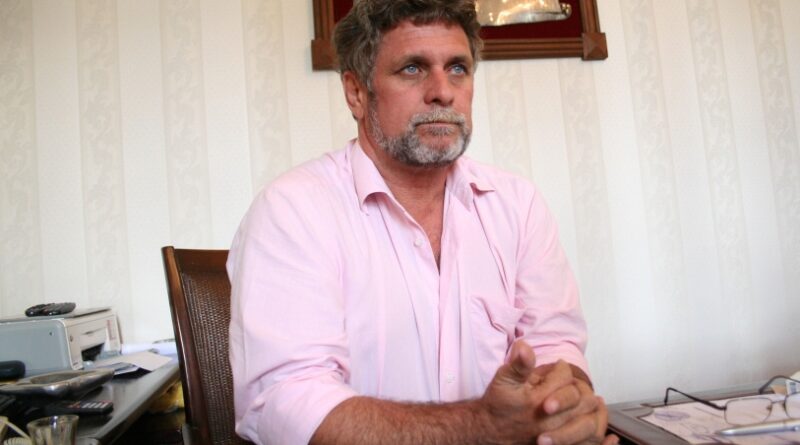 prefeito de quissama armando carneiro vo 10 1145339