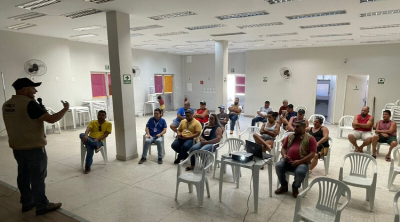 2cf20e200ca2c770a044a65b100b0636 XL