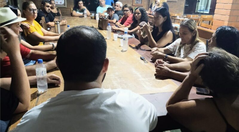 with 195944 Easy Resize.com