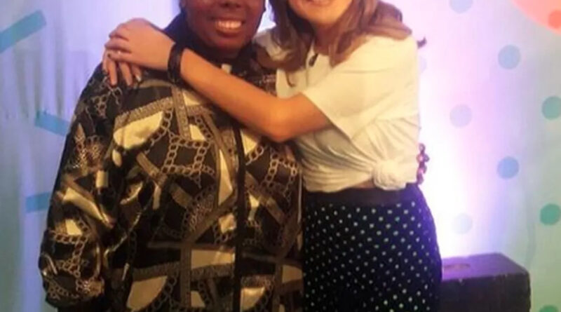 aline e maisa Easy Resize.com