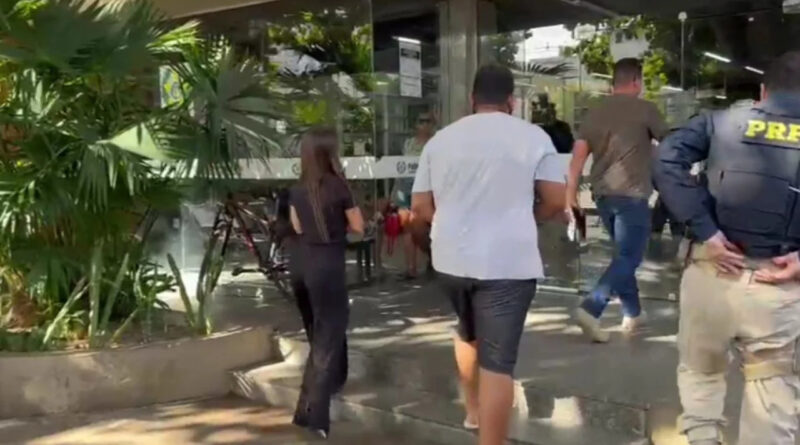 1 prffalso 25456246 Easy Resize.com