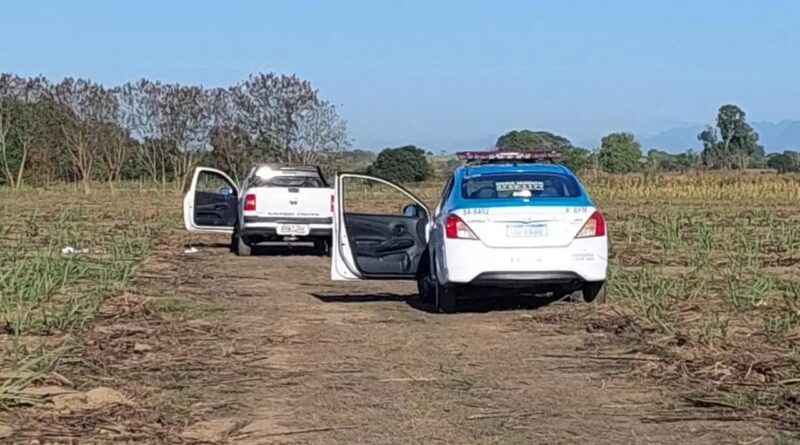 carro abandonado Easy Resize.com