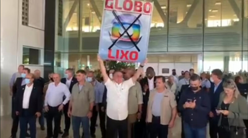 globo lixo jair bolsonaro 04.fev .2021 cascavel Easy Resize.com