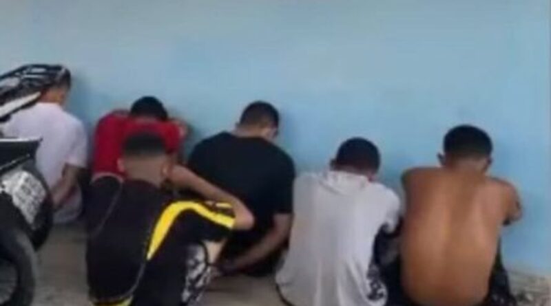 moto3 1 e1663152202531 445x360 Easy Resize.com