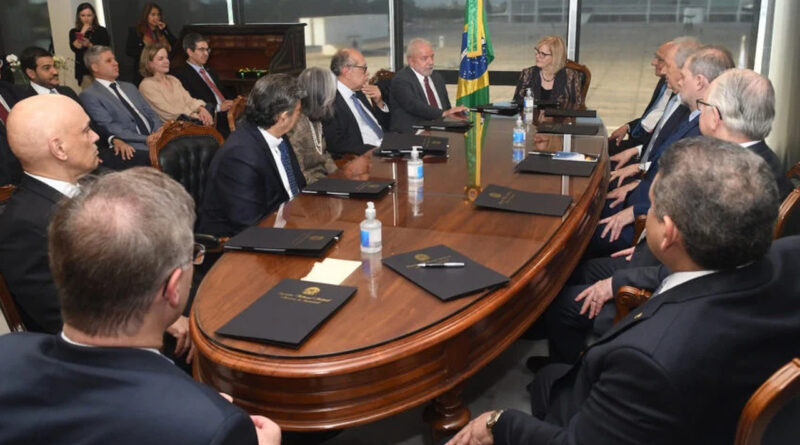lula reuniao ministros stf 9 nov 2022 848x477 Easy Resize.com