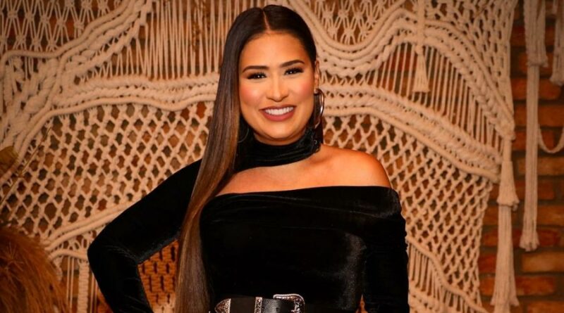 simone mendes grava primeiro dvd apos separacao da dupla com simaria 1671064404900 v2 900x506