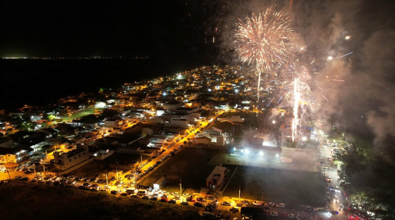 with 209072 Easy Resize.com