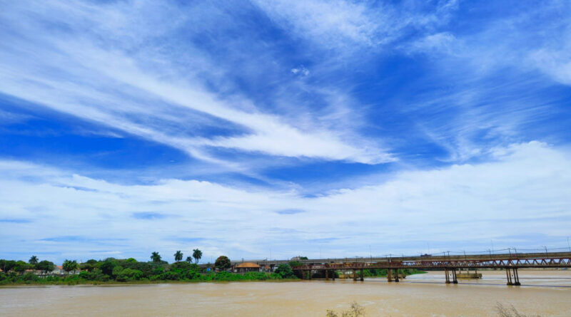 with 209272 Easy Resize.com