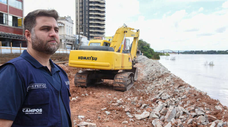 with 209299 Easy Resize.com