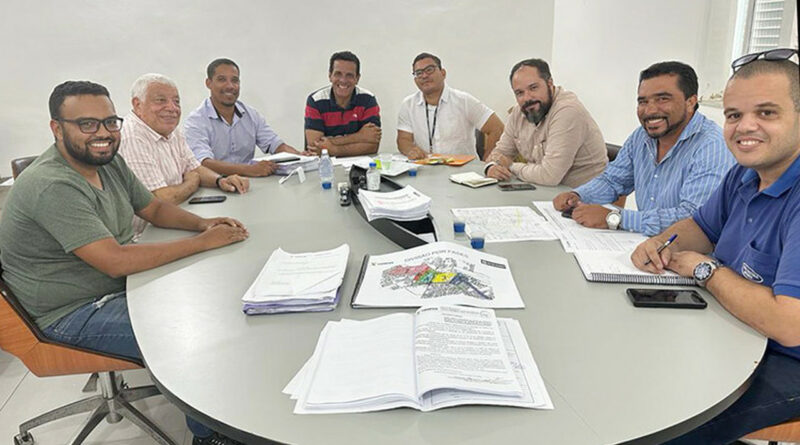 with 209326 Easy Resize.com