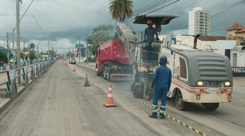 with 209905 Easy Resize.com