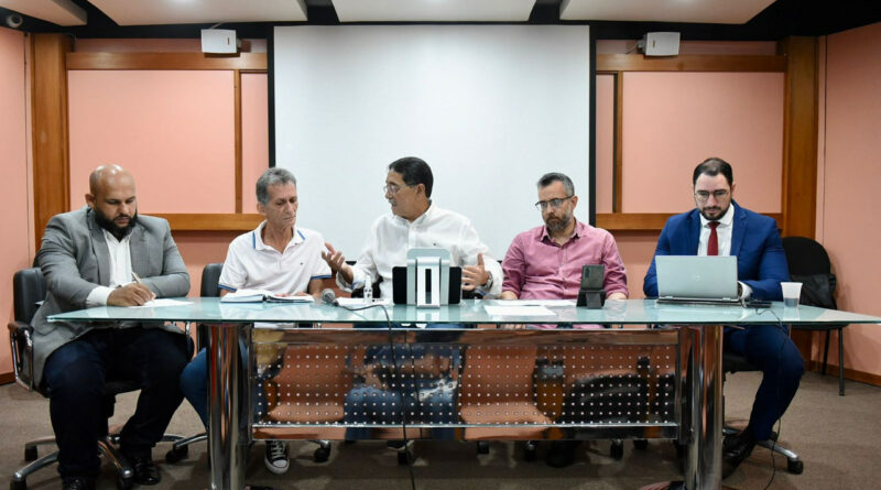 with 210060 Easy Resize.com