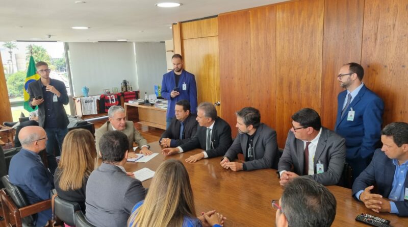 Vice prefeito cumpre agenda em Braslia Divulgao 9