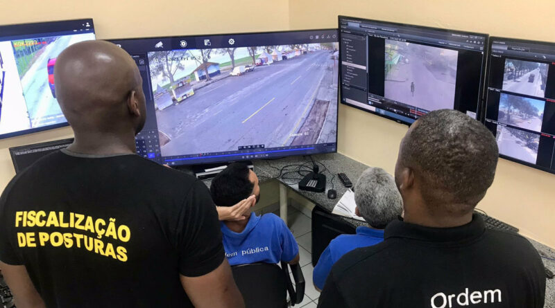 with 210746 Easy Resize.com