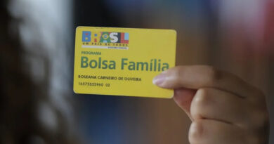 Pagamentos do Bolsa Família e Auxílio Gás começam nesta segunda-feira Pagamentos do Bolsa Família e Auxílio Gás começam nesta segunda-feira