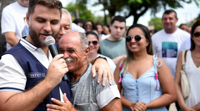 with 211458 Easy Resize.com