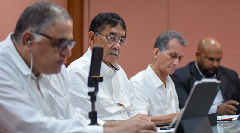 with 211479 Easy Resize.com