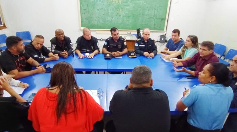 cbeb95 ad10d01427104d80907eeb9c961f2a48mv2 Easy Resize.com