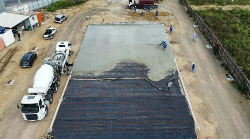 with 212423 Easy Resize.com