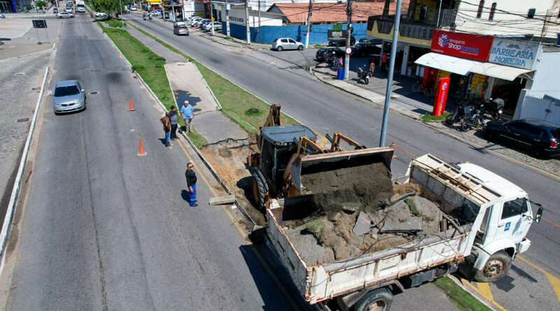 with 212932 Easy Resize.com