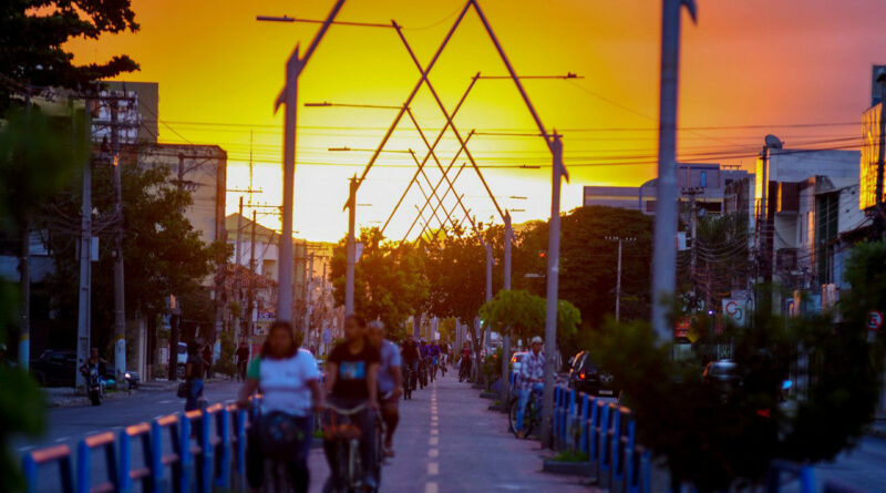 with 213411 Easy Resize.com