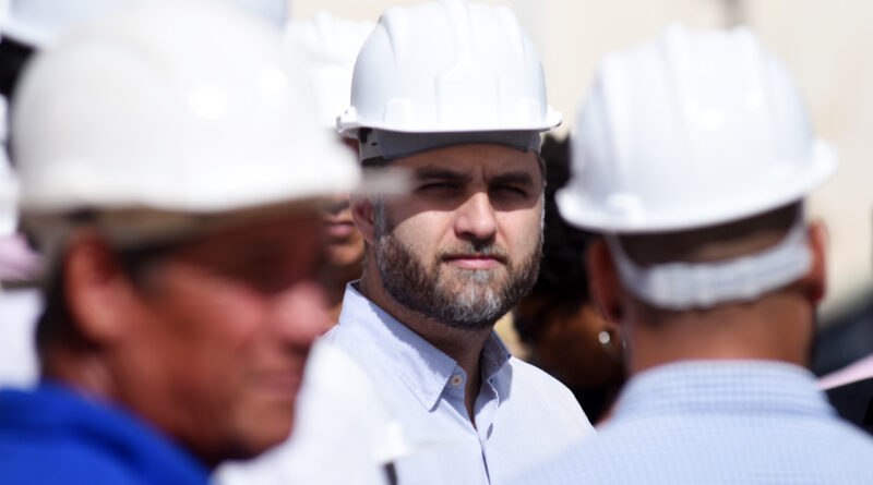 with 214764 Easy Resize.com