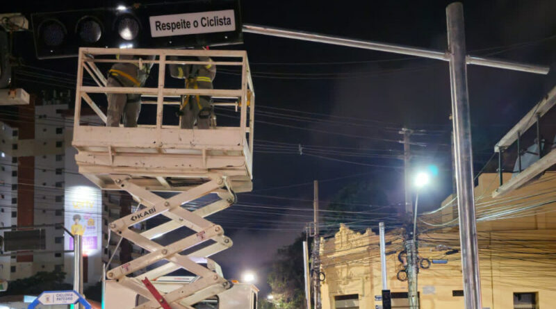 with 214784 Easy Resize.com