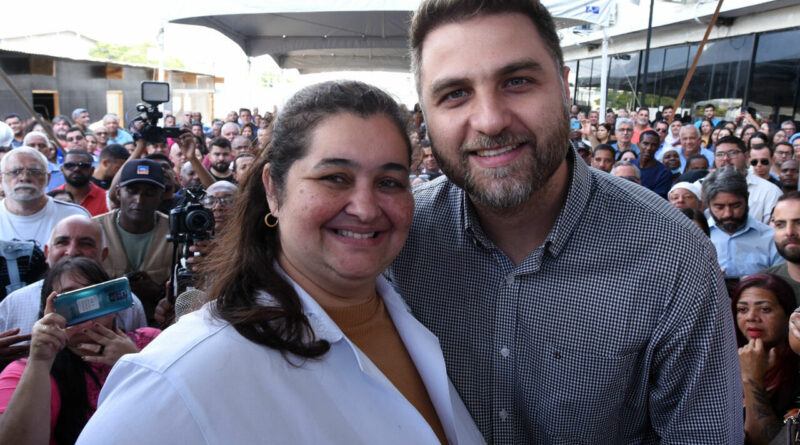 with 215212 Easy Resize.com