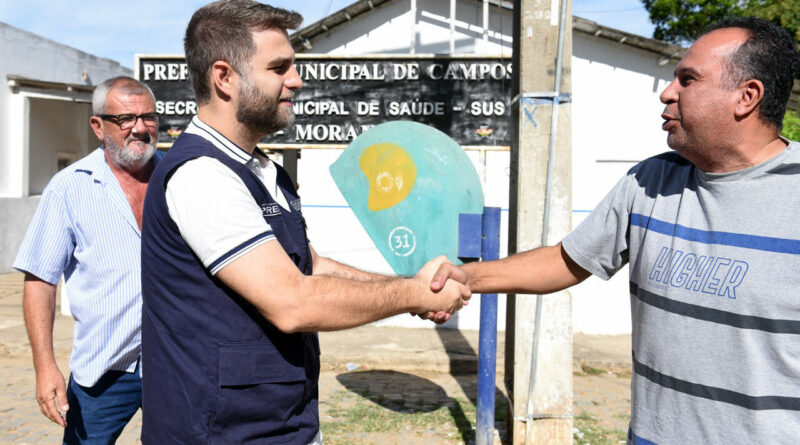 with 215706 Easy Resize.com