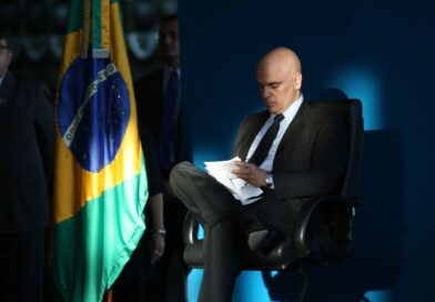 Moraes suspende aplicação da lei da dosimetria até julgamento do STF