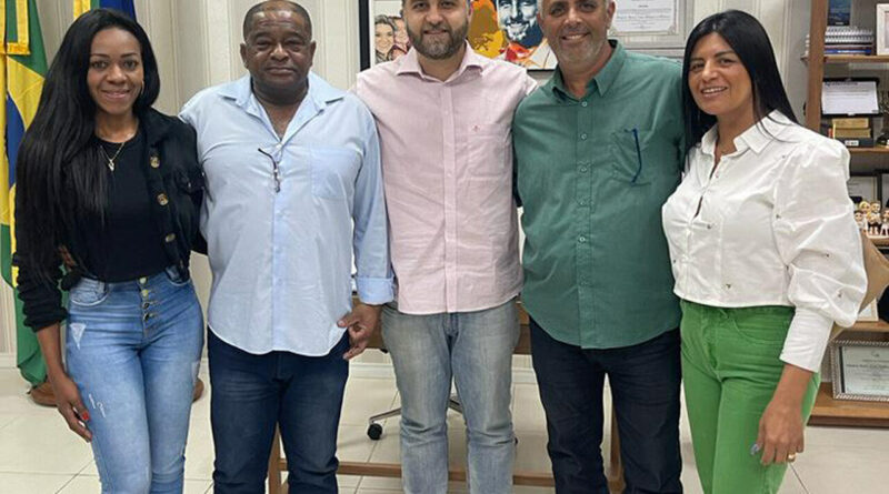 with 216064 Easy Resize.com